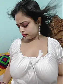 Beauty-3 online show from July 15, 2026, 12:39 am