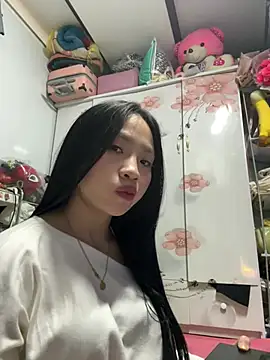 MIABCDZ online show from March 3, 2026, 9:27 am