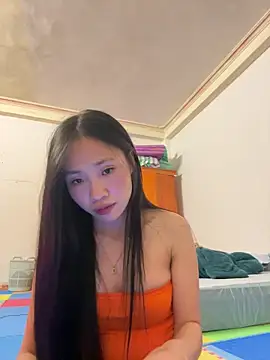 Snapshot of MIABCDZ chatting on May 4, 2026, 1:47 pm MIABCDZ online show from May 4, 2026, 1:47 pm