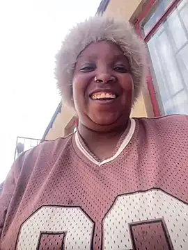 friendlybitch22 online show from June 9, 2026, 10:27 am