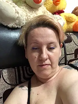 Snapshot of SofiaAmour chatting on March 28, 2026, 7:04 pm SofiaAmour online show from March 28, 2026, 7:04 pm