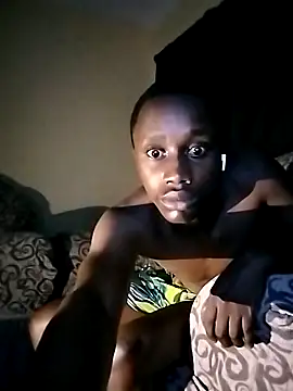 Snapshot of Samkelokwanzaa chatting on March 6, 2026, 9:43 pm Samkelokwanzaa online show from March 6, 2026, 9:43 pm