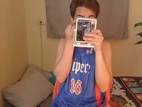 Xmj16 online show from March 5, 2026, 2:24 pm