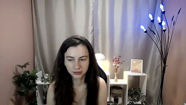 Snapshot of MistyBree chatting on July 11, 2026, 8:03 am MistyBree online show from July 11, 2026, 8:03 am