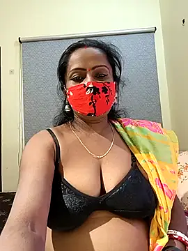 Snapshot of misti-boudii chatting on May 4, 2026, 5:11 am misti-boudii online show from May 4, 2026, 5:11 am