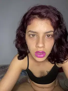 MommySexxy23 online show from May 6, 2026, 5:50 pm