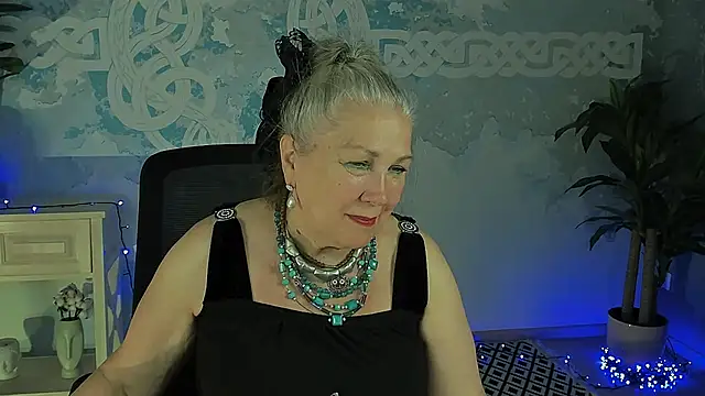 Snapshot of LilaMaharani chatting on May 16, 2026, 1:32 pm LilaMaharani online show from May 16, 2026, 1:32 pm
