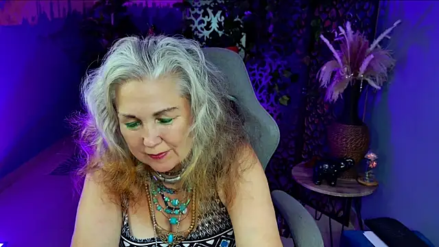Snapshot of LilaMaharani chatting on July 24, 2026, 1:40 pm LilaMaharani online show from July 24, 2026, 1:40 pm