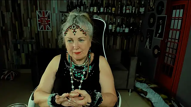 Snapshot of LilaMaharani chatting on July 2, 2026, 1:39 pm LilaMaharani online show from July 2, 2026, 1:39 pm