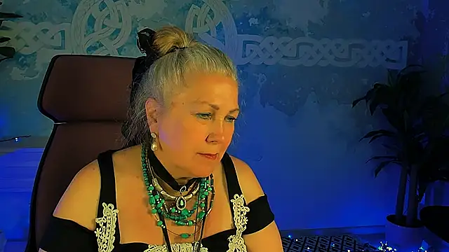 Snapshot of LilaMaharani chatting on May 21, 2026, 12:57 pm LilaMaharani online show from May 21, 2026, 12:57 pm