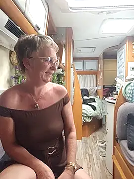 lescoquinsdu40 online show from April 29, 2026, 3:38 pm