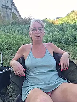 lescoquinsdu40 online show from July 23, 2026, 3:08 pm