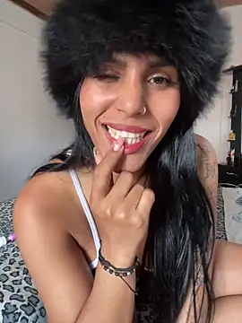 Snapshot of Maracuchitam chatting on May 26, 2026, 1:09 pm Maracuchitam online show from May 26, 2026, 1:09 pm