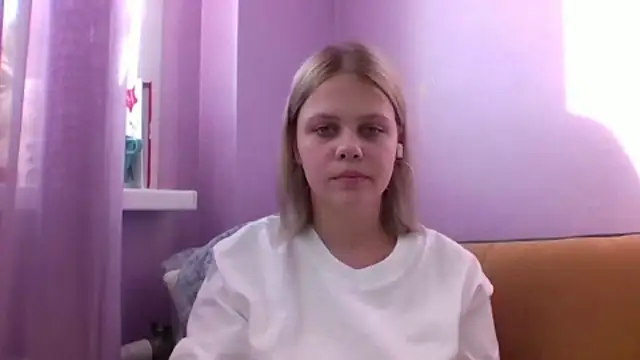 RoyalNovaX online show from March 18, 2026, 1:13 pm