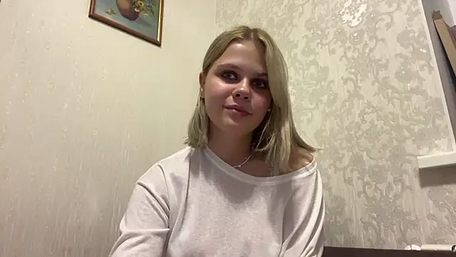 RoyalNovaX online show from March 10, 2026, 2:32 pm