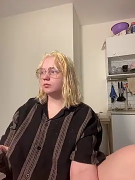 soft focus online show from June 15, 2026, 4:56 am