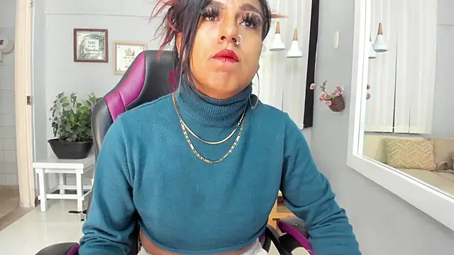 Snapshot of Nahomy_Collins_ chatting on May 12, 2026, 7:53 pm Nahomy Collins online show from May 12, 2026, 7:53 pm