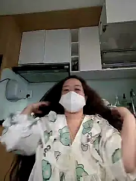 Snapshot of Swee-x1 chatting on March 1, 2026, 8:25 am Swee-x1 online show from March 1, 2026, 8:25 am