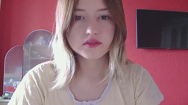 Snapshot of Beloved_Mary chatting on July 8, 2026, 8:26 am Beloved Mary online show from July 8, 2026, 8:26 am