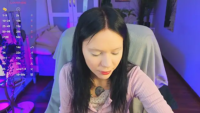 kittenlolla online show from May 1, 2026, 5:34 am