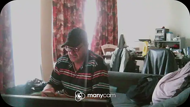 Snapshot of lovious69 chatting on April 5, 2026, 2:57 pm lovious69 online show from April 5, 2026, 2:57 pm