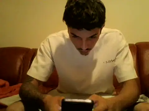 Snapshot of danbig01 chatting on July 4, 2026, 2:32 pm danbig01 online show from July 4, 2026, 2:32 pm