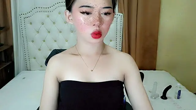 Snapshot of Seductive_sophie chatting on June 9, 2026, 2:23 am Seductive sophie online show from June 9, 2026, 2:23 am