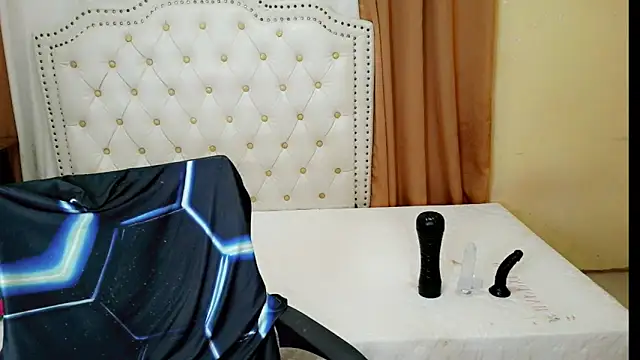 Snapshot of Seductive_sophie chatting on May 30, 2026, 3:13 am Seductive sophie online show from May 30, 2026, 3:13 am