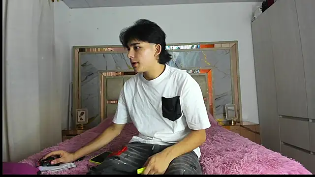 monky 0002 online show from March 17, 2026, 12:13 am