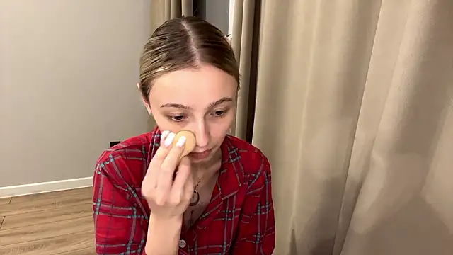 Snapshot of ClonedAge chatting on March 8, 2026, 5:38 pm ClonedAge online show from March 8, 2026, 5:38 pm