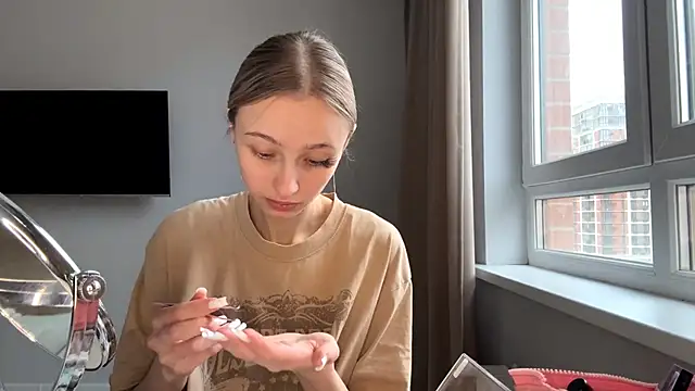 Snapshot of ClonedAge chatting on March 4, 2026, 12:13 pm ClonedAge online show from March 4, 2026, 12:13 pm