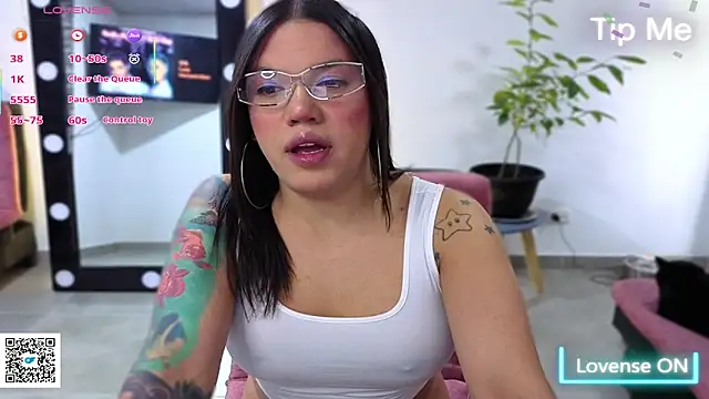 ashley-midnight online show from May 21, 2026, 7:55 pm