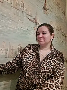 LaraHarper online show from April 20, 2026, 10:11 pm