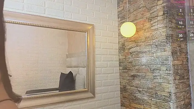 amarahanks11 online show from April 7, 2026, 4:25 am