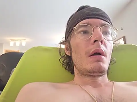 Snapshot of KinkyKittyBoy chatting on May 30, 2026, 10:59 pm KinkyKittyBoy online show from May 30, 2026, 10:59 pm
