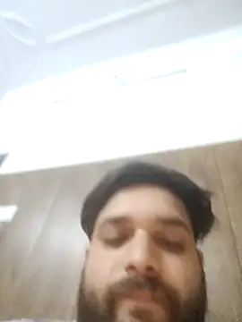 areee214 online show from April 23, 2026, 5:47 pm