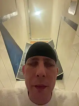 TitanNoir online show from April 4, 2026, 11:33 pm