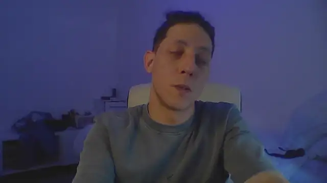 TitanNoir online show from April 5, 2026, 11:39 am