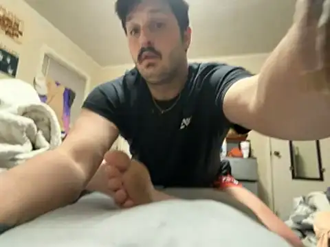 PoundedCajunGuy93 online show from May 5, 2026, 4:26 am