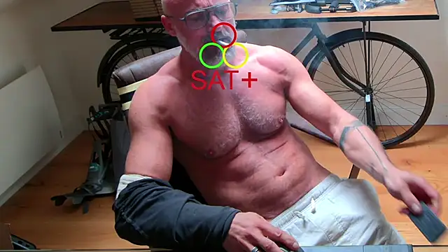 Snapshot of Aricky_2 chatting on May 18, 2026, 10:31 am Aricky 2 online show from May 18, 2026, 10:31 am