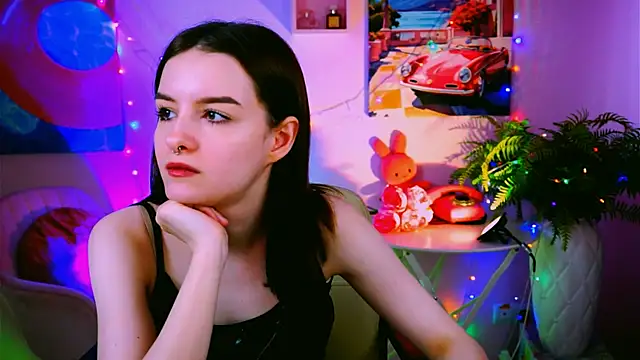 KellieBanshe online show from April 20, 2026, 4:37 am