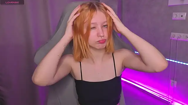 Emma Dusk online show from June 6, 2026, 12:27 am