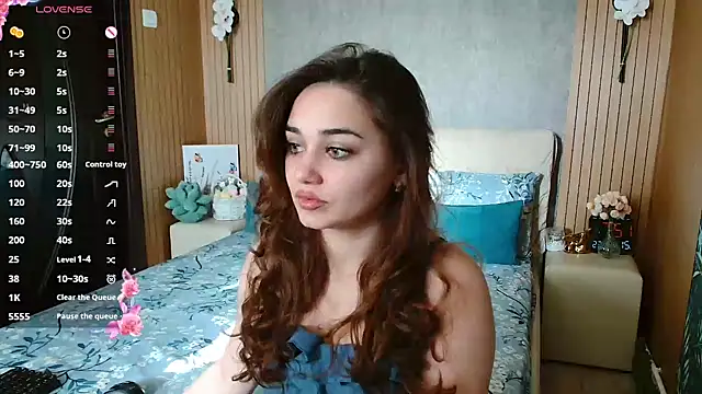 KatarinaHeaven online show from April 15, 2026, 4:51 am