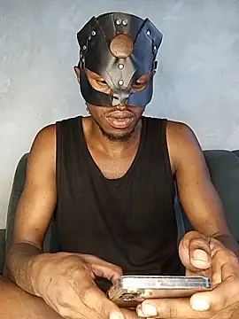 Snapshot of StrongEbonyDick chatting on June 19, 2026, 1:28 pm StrongEbonyDick online show from June 19, 2026, 1:28 pm
