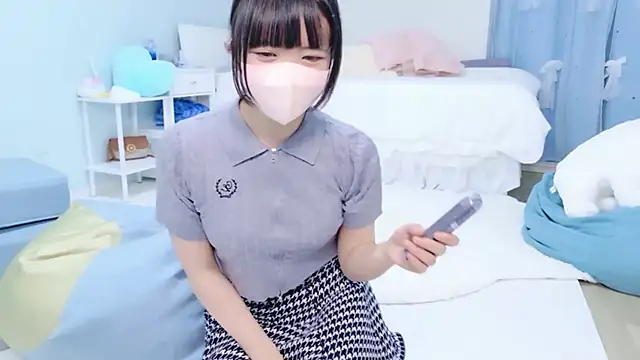 Hime na online show from May 4, 2026, 1:36 pm