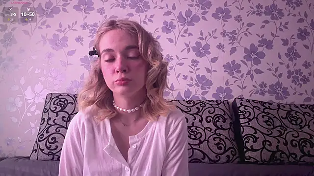 Snapshot of PuraGrant chatting on April 29, 2026, 2:05 am PuraGrant online show from April 29, 2026, 2:05 am