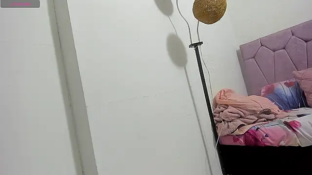 saraladys online show from May 16, 2026, 1:37 am
