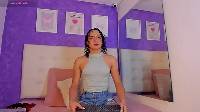 Silk Princee online show from July 10, 2026, 1:44 pm