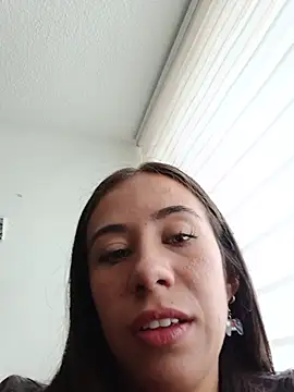 Snapshot of dafneblase chatting on May 23, 2026, 12:26 pm dafneblase online show from May 23, 2026, 12:26 pm