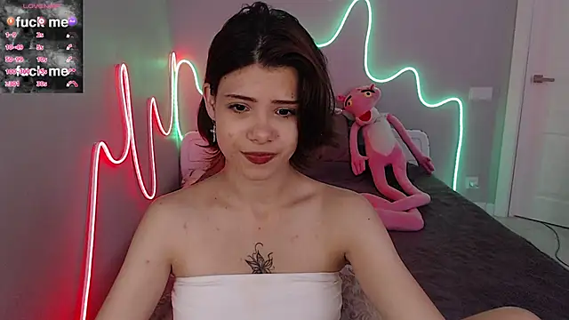 Snapshot of llittle-peachh chatting on June 12, 2026, 9:18 am llittle-peachh online show from June 12, 2026, 9:18 am